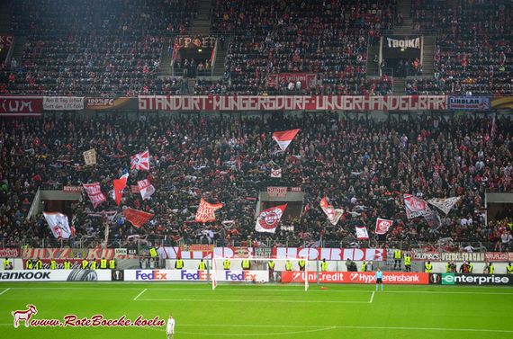 FasziFankurve's tweet photo. Fotoupdate: Mit dabei Fanbilder vom gestrigen 1. #Europapokal-Sieg des @fckoeln seit 25 Jahren: #Effzeh #KOEBATE https://t.co/yEasEMQxsE https://t.co/YE2UhGdvJA