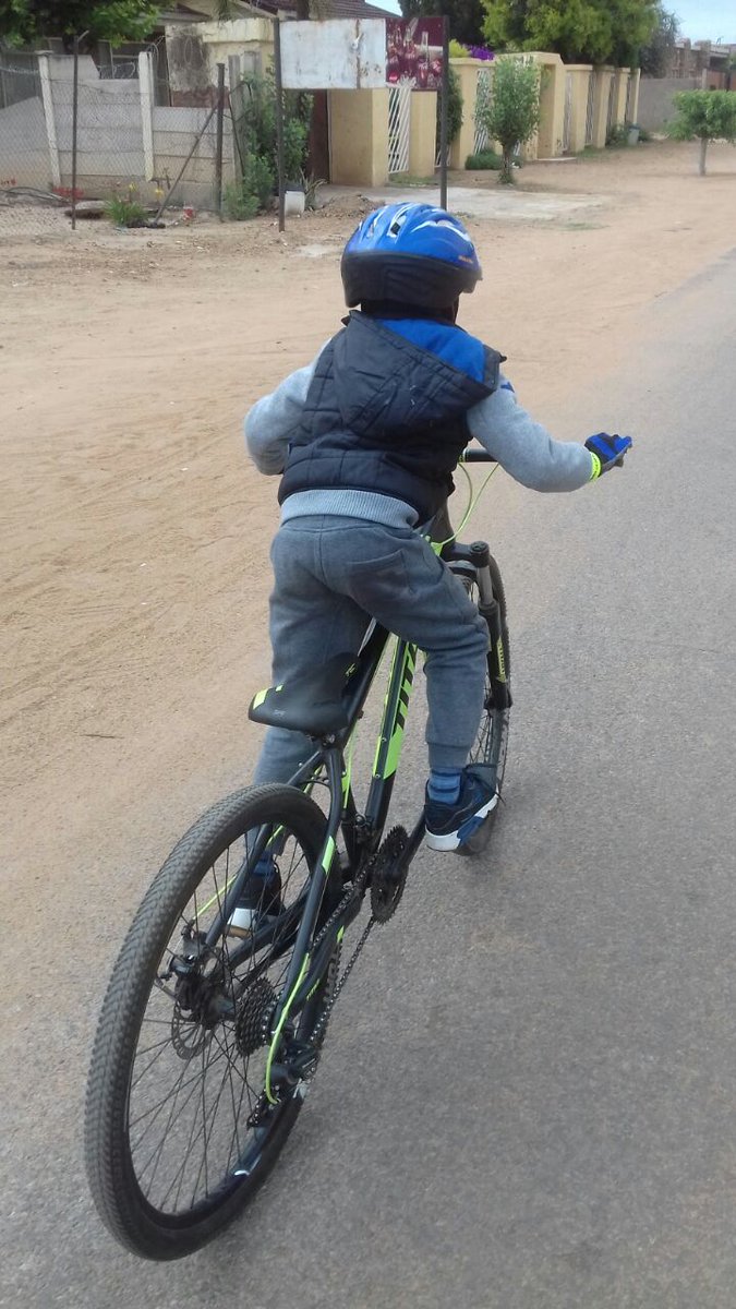Thabang_Madiba's tweet photo. We love weekends❤
#everykiddeserveabike🚲 #destroyingkasiedrugs #prouddad #titanbikes #wewereborntofly🐥 #IfICanYouCan👍 #tothetop☝ https://t.co/T0UOFWMFfu