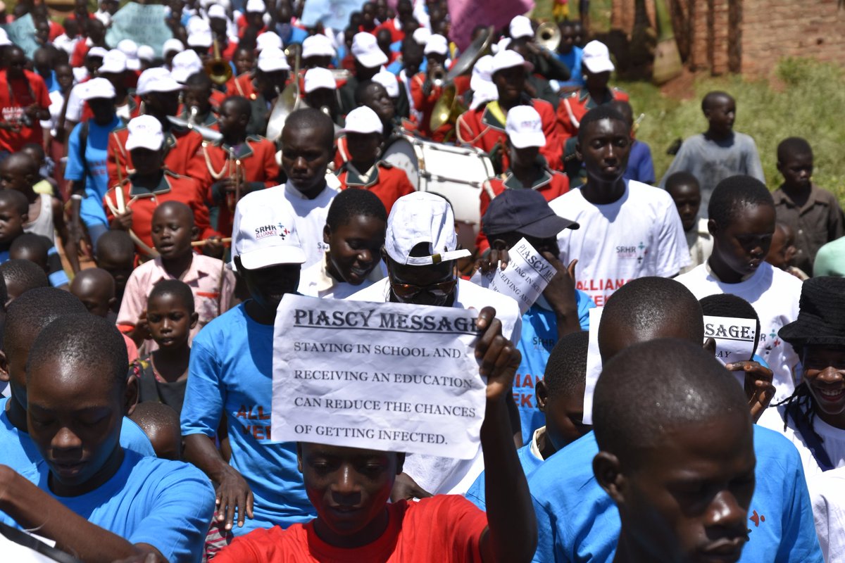 RHUganda's tweet photo. #PIASCY message came out well during the March #GetUpSpeakOut4peace https://t.co/cqJDfJiN0Z