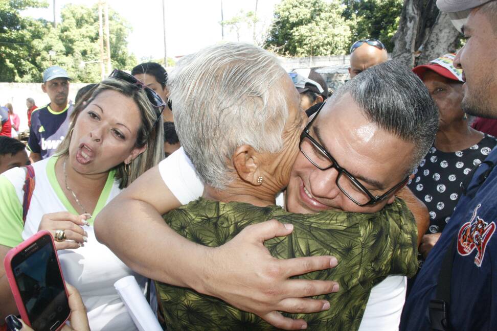GatoVolador454's tweet photo. ✔Tenemos un proyecto enmarcado en el Plan de la Patria y en todos los lineamientos que nos dejó nuestro Cmdt #HugoChávez  
@RMarcoTorres https://t.co/LgBAvuApa9