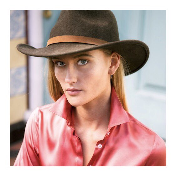 pdn_london's tweet photo. #Friday is here and we have the perfect silk shirt you need this weekend. Forever inspired by the beautiful natural tones of #Autumn https://t.co/NZQb1JuQt1