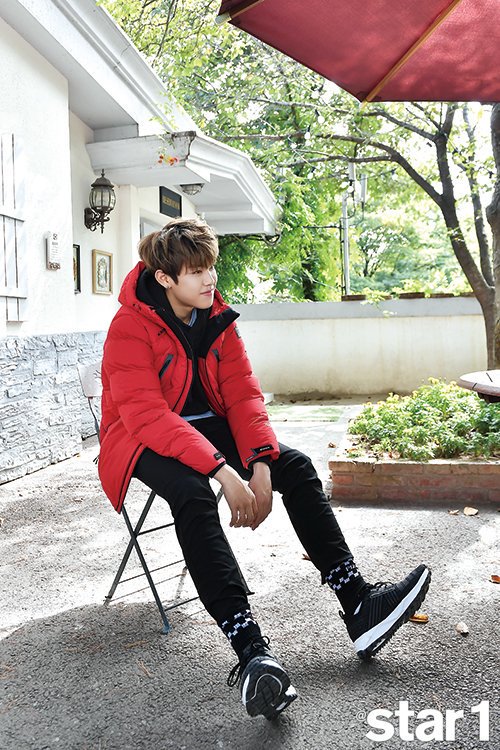 WannaOneUpdate's tweet photo. Wanna One x Eider x Star1 https://t.co/bqgU7ATKRr