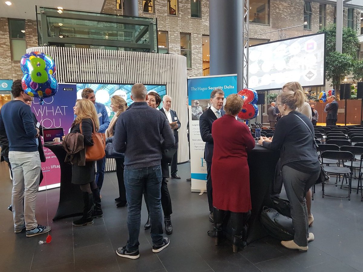 HSD_NL's tweet photo. Companies and talent face challenges. #HSD key question: “From a job to a career in security: how to attract, retain &amp; re-frame” #CCevent17 https://t.co/Zj1ZfuQkRx