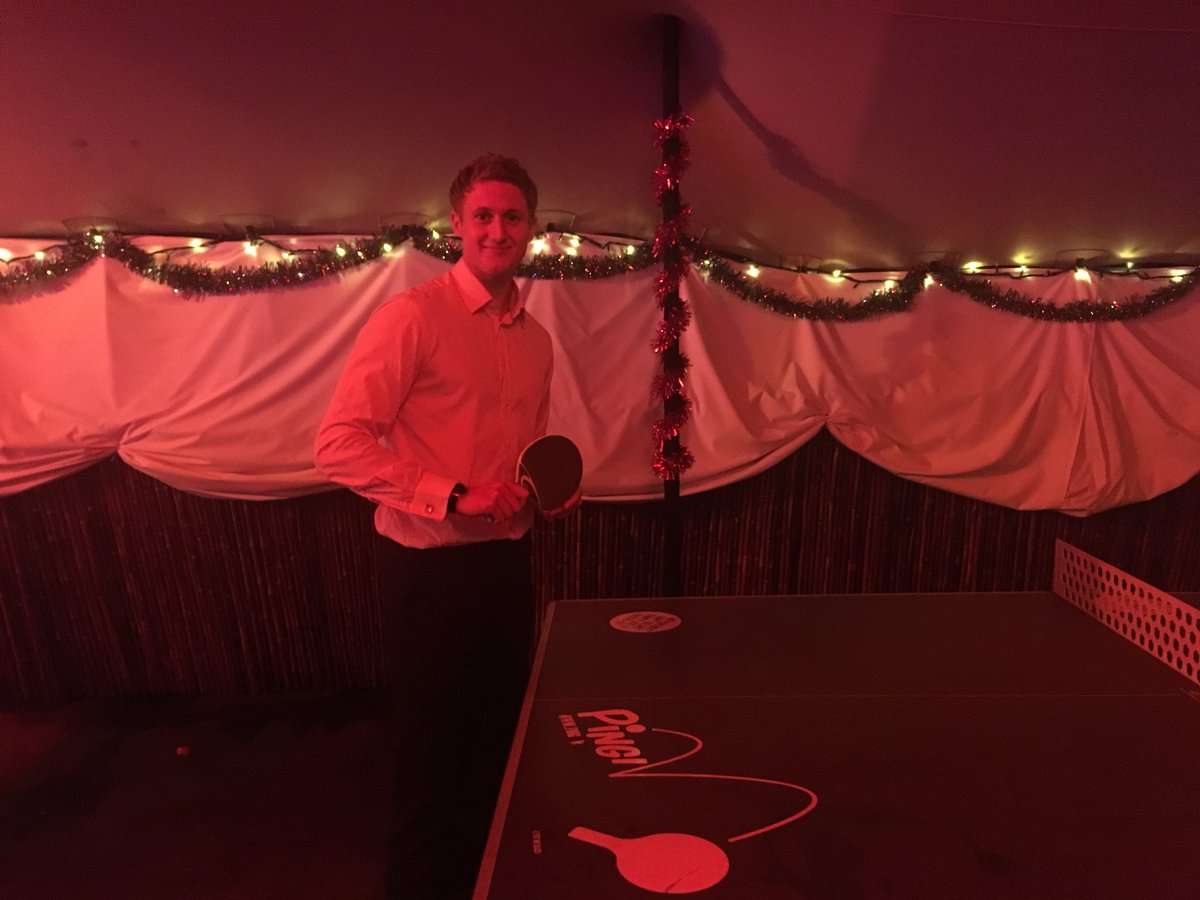 APiperMarkel's tweet photo. Great evening last night with the Marsh Marine liability team at sliders @roofeast #marineliability #curling #winning https://t.co/PxIoSJgp0h