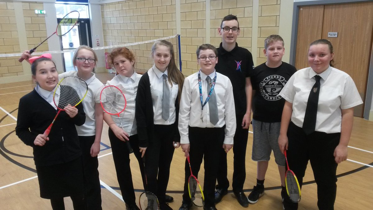 Carrongrange PE Dept tweet media