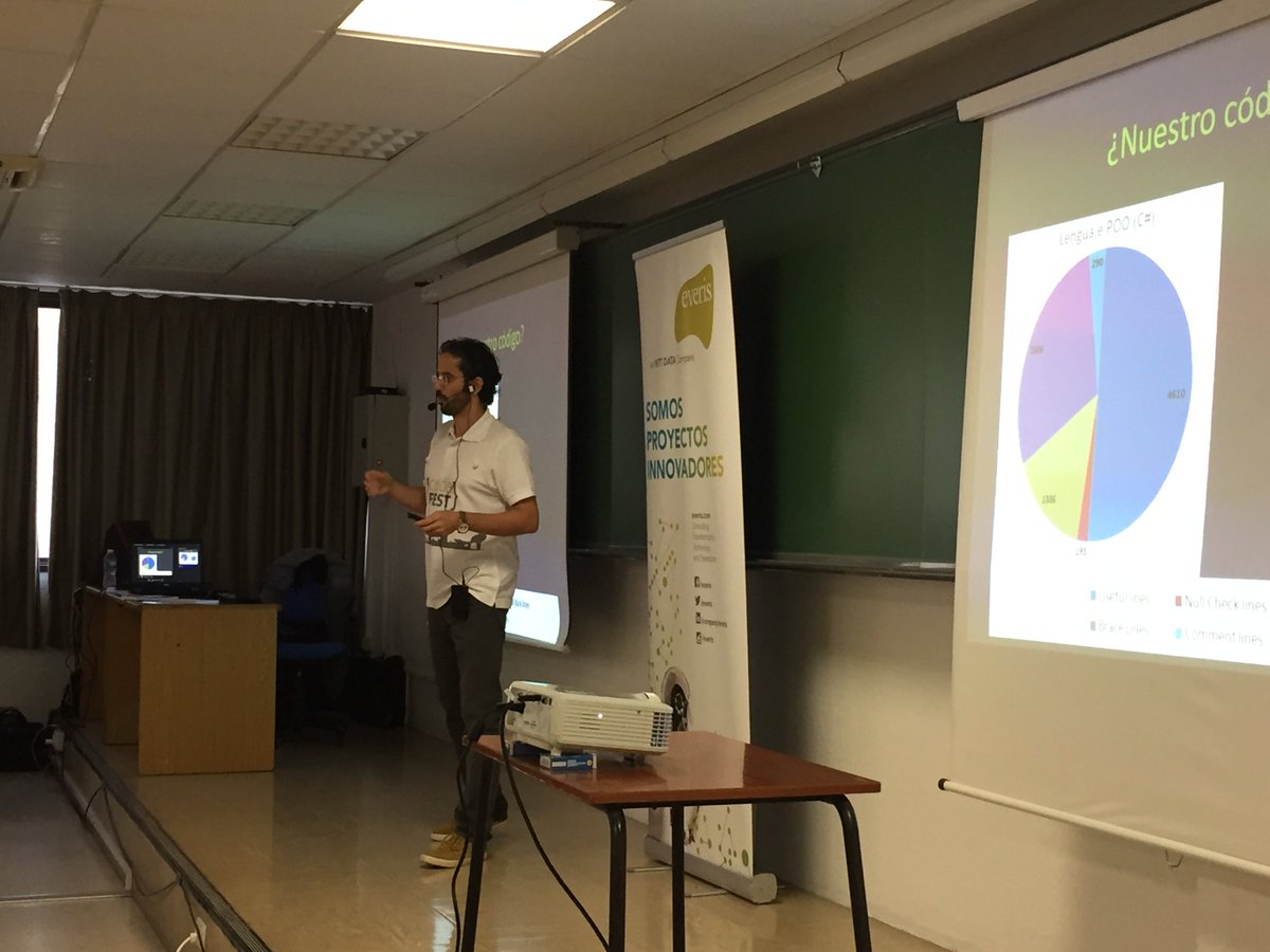 dmcisneros's tweet photo. @JuanluElGuerre! Introducción a F# en 30 min. Gran reto! @everisCodeFEST #codefest2017 https://t.co/H0FcahEsFv