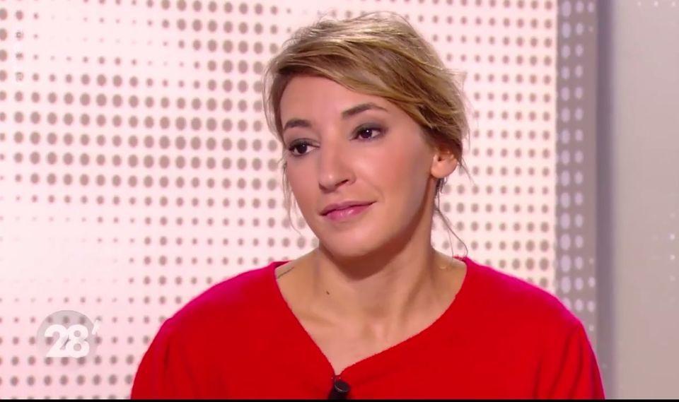 libe's tweet photo. Soutien à la journaliste Nadia Daam, menacée par des trolls https://t.co/l64Kg8wSES https://t.co/0hGFzrCBIz