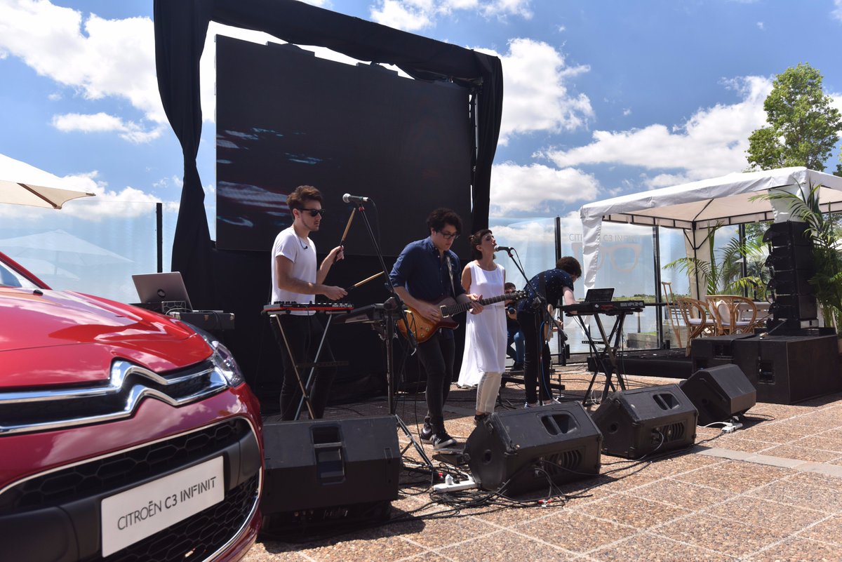 EN VIVO, @Pyuralive musicaliza la presentación del #C3INFINIT 😎🏝