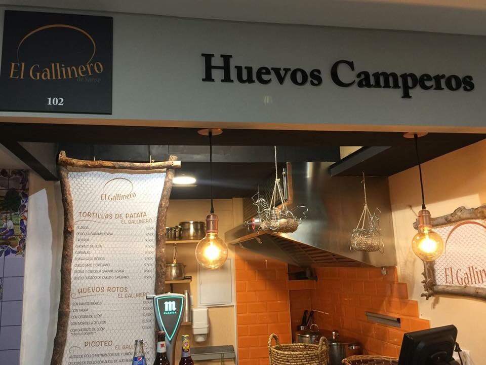 Gallinerosanse's tweet photo. En #ElGallineroDeSanse ya tenemos todo preparado para recibir el #findesemana. Ven a #ÁgoraSanse y prueba las novedades de nuestra carta! 👌🏻 https://t.co/go7axKmAiu