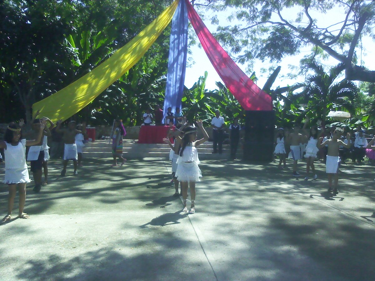 sccbittrujillo's tweet photo. @RCcbit_trujillo  @Fundabit  @salatrujillompp Mes de la Resistencia Indigena. Actividad Municipal https://t.co/bjCeHzkBHc