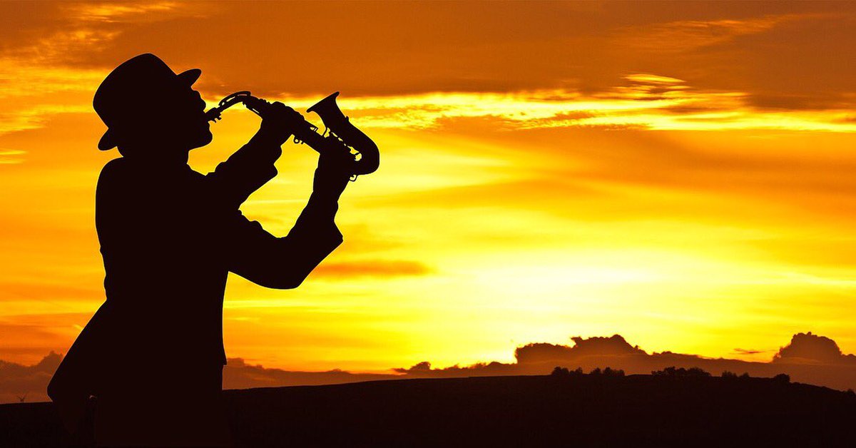 Soundidentity's tweet image. Can you figure out something better? 🎷 🌅 🎷 🌅 🎷
#Soundidentity #musicmatters 
#fridaymood #music #tgif  #sounddesign #sax #musician