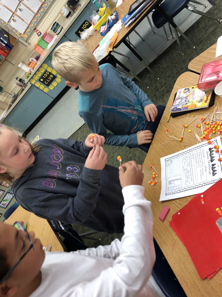 kawilliams1701's tweet photo. Oh my goodness...the teamwork 😍😍 #pvestem #pvetinytigers #STEM https://t.co/fTttPUFcqV