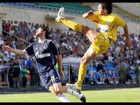 AmazingFunnyVi2's tweet photo. Top 20 Comedy Moments In Football - https://t.co/9Q1bDsHcmJ https://t.co/AFz0R5rMCL