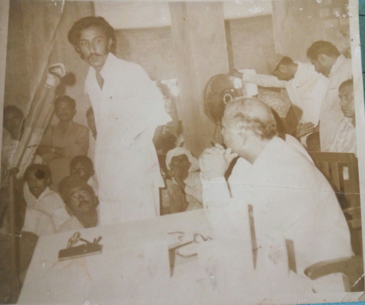 Badin_Times's tweet photo. #Syed Ali Muhammad Shah Bukhari PPP Taluka Golarchi k 1st Sadar ki heyst se MRD me PPP Karkunan ko lead kr rahy thy, 11 months Jail Me rahy https://t.co/c4UEGlSawz