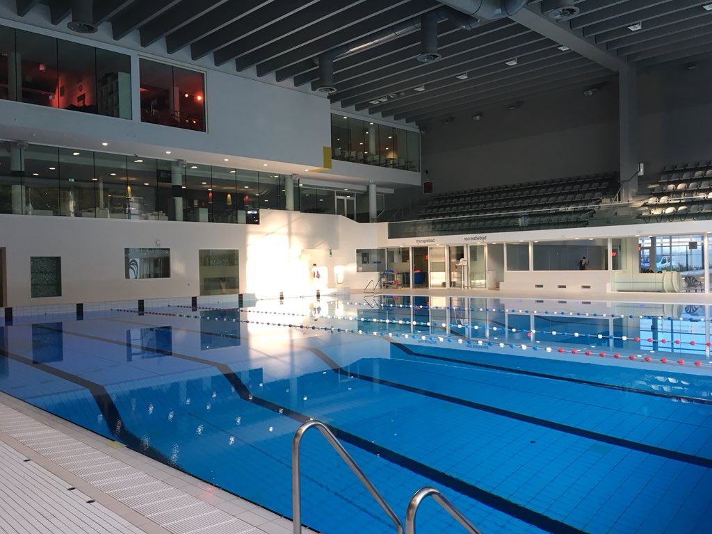 Jaarlijks uitje van Nelissen, deze keer naar Tilburg 1e project: sportcomplex de Drieburcht #nelissen26jaar