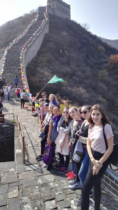 FHSSloaneSquare's tweet photo. Some of our maths students headed off to China - they enjoyed the rich culture and history & visited several schools #FHSTrips #FHSSTEM https://t.co/q989aMAH6H