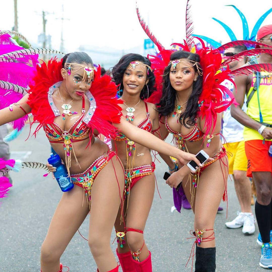 BacchanalJA's tweet photo. Ready for the road!?!! Its that time again for a season of rum and fun! #BacchanalCarnival2018 #Carnivalinjamaica #wotless #flashbackfriday #SocaIsLife #socamusic #CarnivalSunday #costume #livemilife https://t.co/N0ZULXH9jq