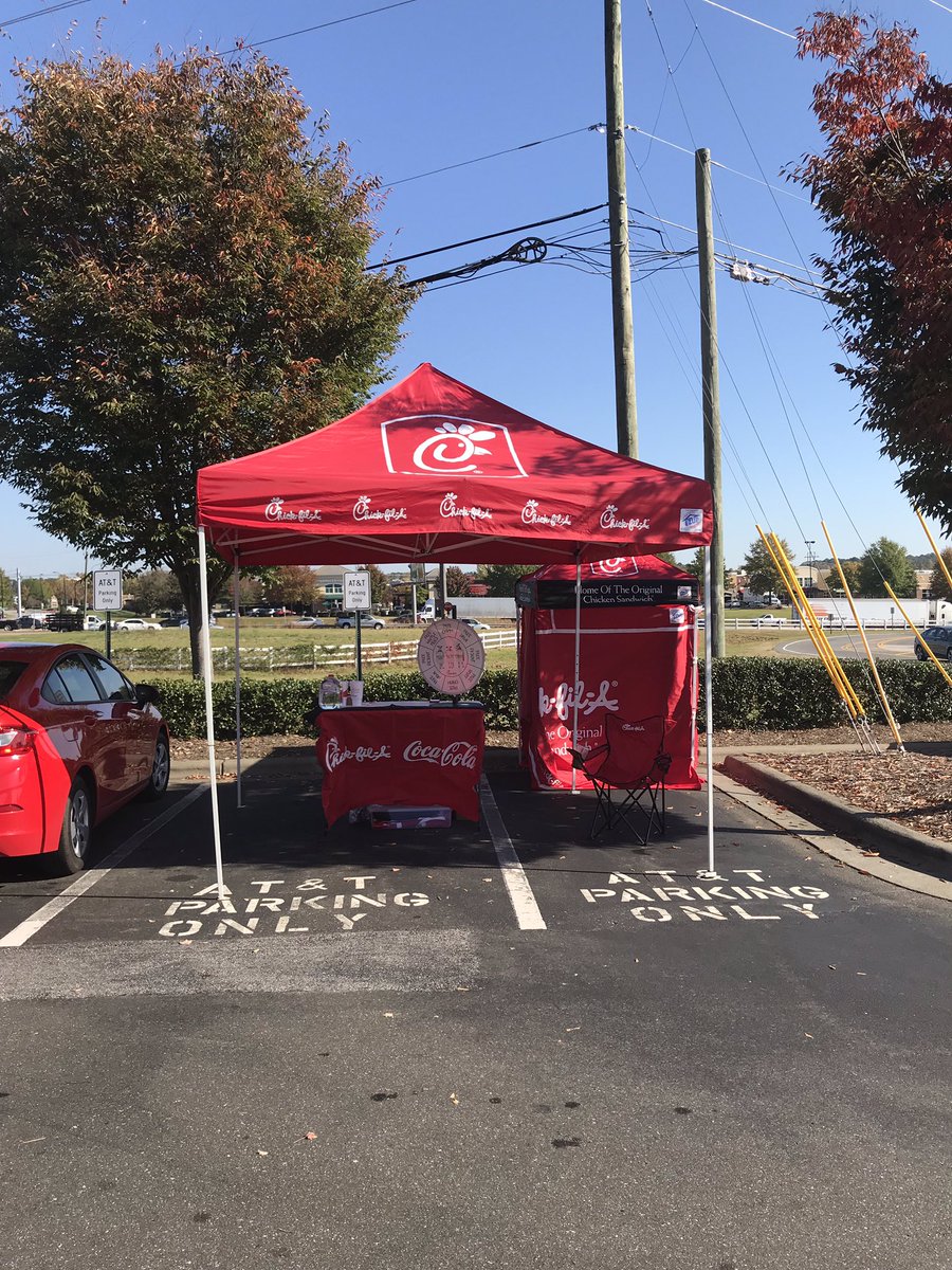 Come see <a href="/ChickfilA/">Chick-fil-A, Inc.</a> at our store today! We are having a party at Brier Creek! @XFactor_Raleigh <a href="/danica_angles/">DAS</a>