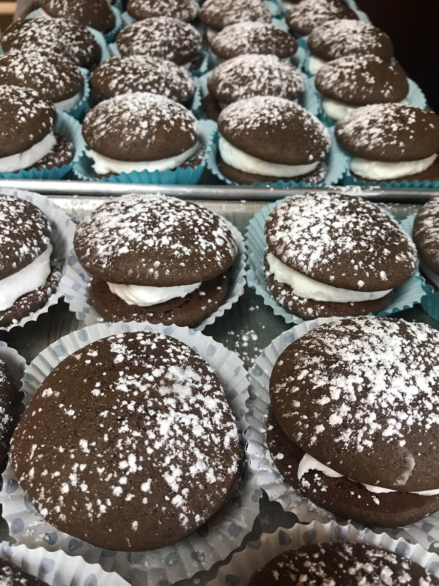 Suz_Gendreau's tweet photo. What's that you say?  Tournament time???  Whoopie!!!!
#fhsfhock #practicefuel https://t.co/PHSPYkAjNN