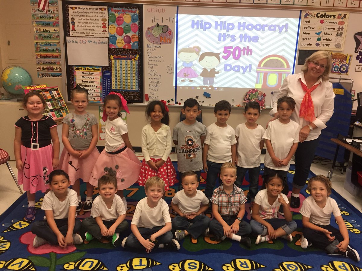 msharrisK16's tweet photo. 50’s Day fun!!!😎@PowellCisd https://t.co/1gUUF6ovRM