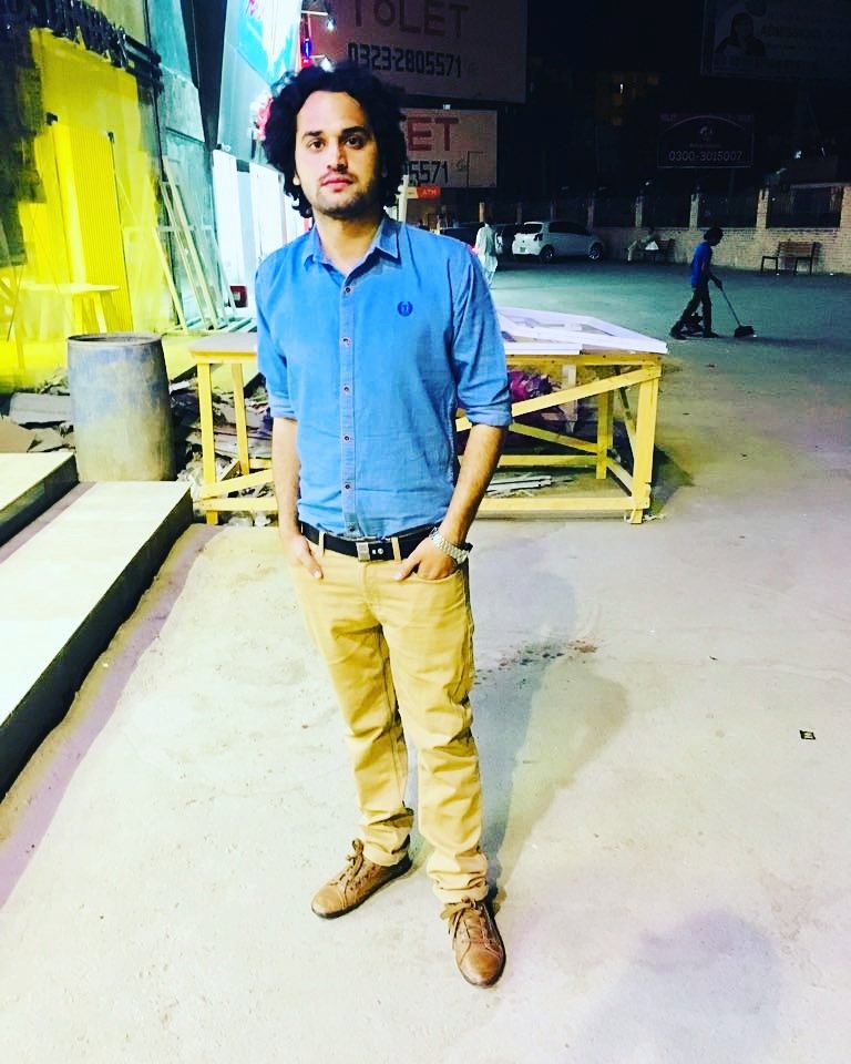 needoo111's tweet photo. #14farewell & #17welcome
All the best senior's @engnrihsan7499 @AliTahi60040389 @zaman
#dinner #point300 #Muetian #proudpashtun https://t.co/PFkxrwRDLh