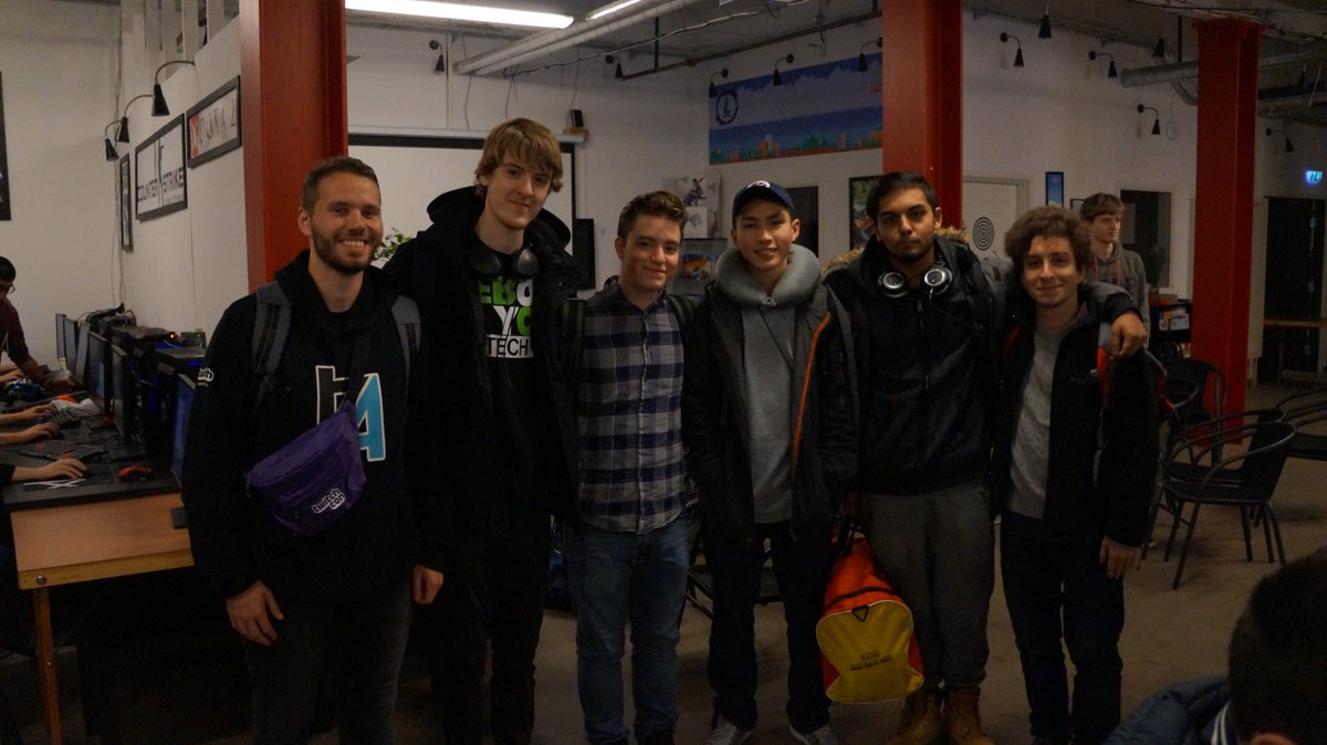 EssentialsTF tweet media