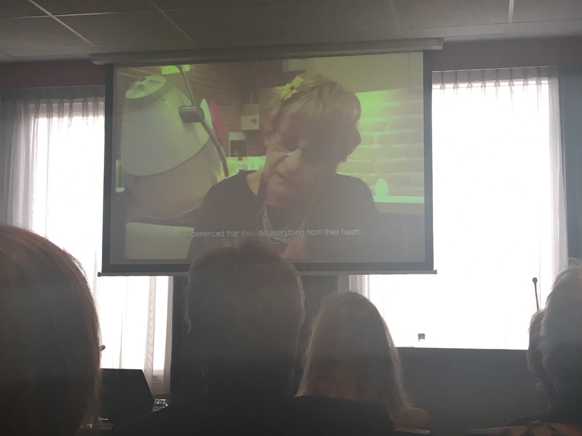 marijeblok's tweet photo. Ouderen en kunst! Mooi symposium #nvg2017 over hoe theater en dans harten opent van ouderen. https://t.co/fnN1lgV4qU