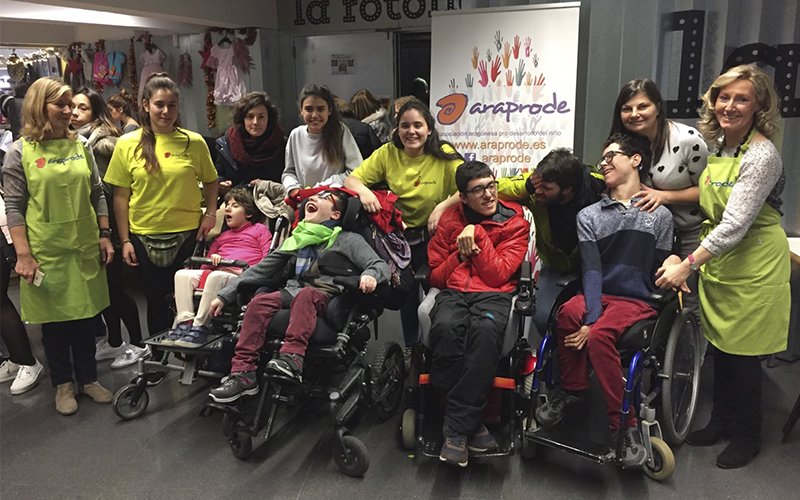zaragozaonline's tweet photo. Un festival solidario para colaborar con niños y jóvenes con distintas discapacidades #ARAPRODE
https://t.co/0vHz0jsO7N https://t.co/U0muJJsJ61