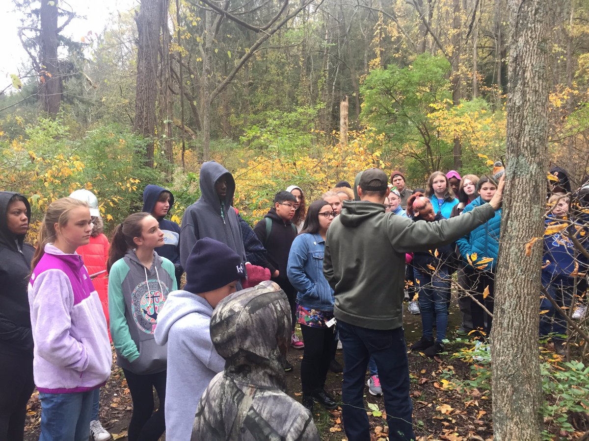 JasonJonesGMSD's tweet photo. 7th &amp; 8th graders learning about climate change, doing public service, and a stream study at Nolde.  @GovMifflinSD #gmms #sciencerules https://t.co/t7MjIkvOuZ