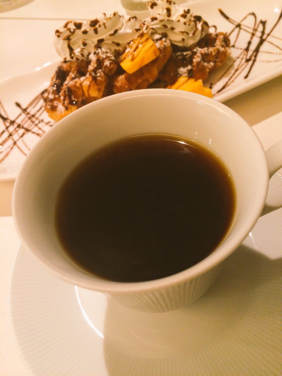 grenzstadt's tweet photo. 三重県名張市、R カフェにて。
夜走り後にトラクションブレンド「古山珈琲」を飲む、癒し。
#Rカフェ
#TractionBlend #古山珈琲 https://t.co/dGbFgV5XYb
