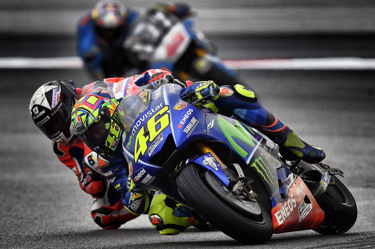 ValeYellow46's tweet photo. Sepang international circuit,Malesia 
Domenica,gara MotoGP 
📸 @GigiSoldano https://t.co/5b41awUGFT