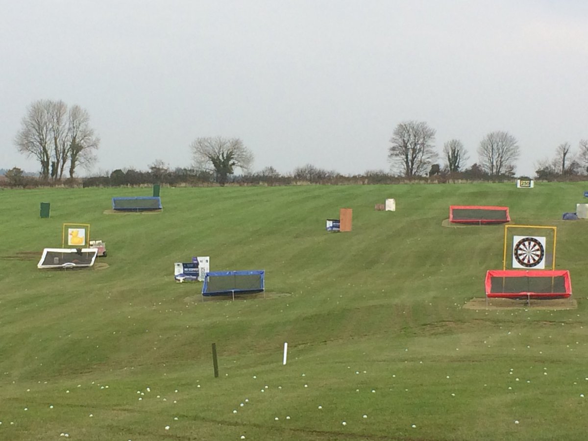 BoringdonParkGC's tweet image. All new targets on the #range @BoringdonParkGC @golfproscott17 check out the #duck &amp;amp; #dartboard