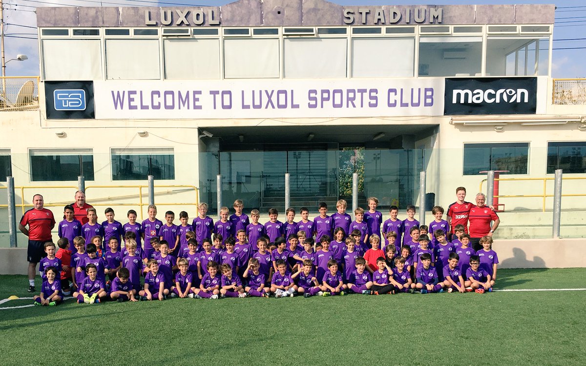 IainGreer9's tweet photo. All players &amp; coaches ready for the final day of @RangersFC camp with @LuxolSportsClub ⚽️ fantastic club  with some excellent young players🏆 https://t.co/t5BdVs2r6R