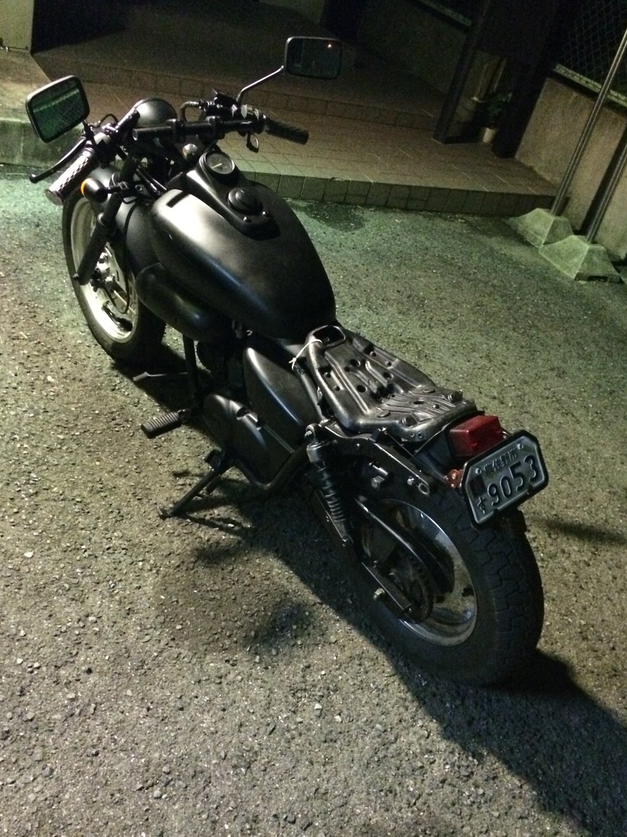 ta_ch_sk's tweet photo. 純正シート嫌すぎて友達の家にあったのんつけてみた。 https://t.co/NW4IA3wSei