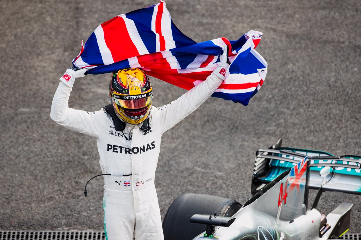 Mercedes-AMG PETRONAS F1 Team (@mercedesamgf1) on Twitter photo 4⃣4⃣
Years Sir Jackie Stewart held record for British #F1 world titles...
4⃣4⃣
<a href="/LewisHamilton/">Lewis Hamilton</a>'s car number in 2017...
🤔 4⃣4⃣
Years Sir Jackie Stewart held record for British #F1 world titles...
4⃣4⃣
<a href="/LewisHamilton/">Lewis Hamilton</a>'s car number in 2017...
🤔