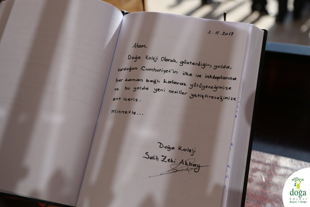 DogaOkullari's tweet photo. Doğa Koleji öğrencileri Ata'nın huzurunda! https://t.co/iOlitjZcRj https://t.co/KHMDddM0EU