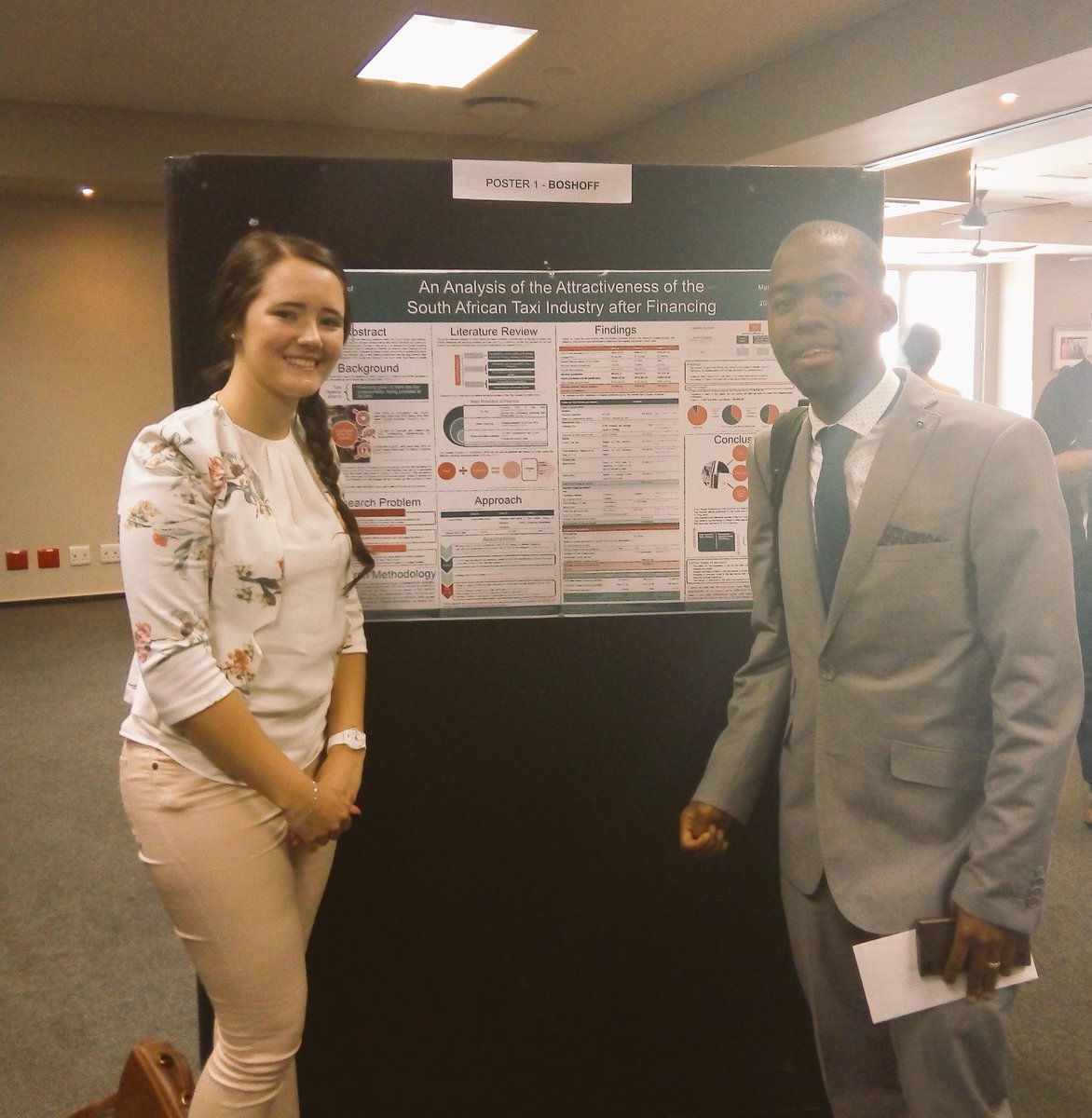UJAccountancy's tweet photo. #BreakingNews CTA student Mari-Louise Boshoff takes 3rd place in the prestigous #UJCBE poster competition. #RESEARCH https://t.co/CHWohf3Zo0