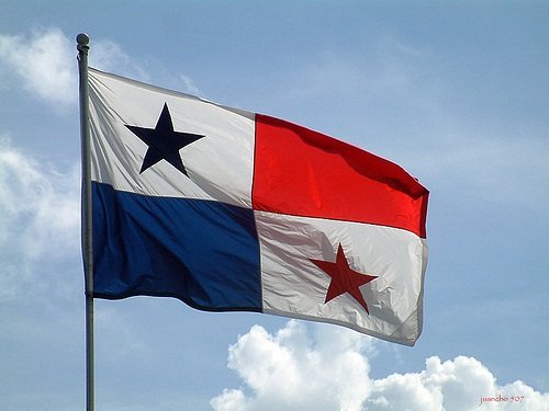 El 3 de noviembre viene,
El 3 de noviembre va! 
Y yo con mi banderita
SALUDO A PANAMÁ
...OUJEEEE!!!