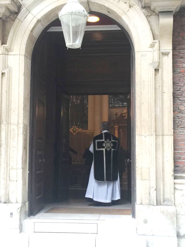 BowBellsChurch's tweet photo. Yesterday we commemorated the Faithful Departed at the All Souls' Day Requiem. #RestEternal https://t.co/NKNqPWCTA5