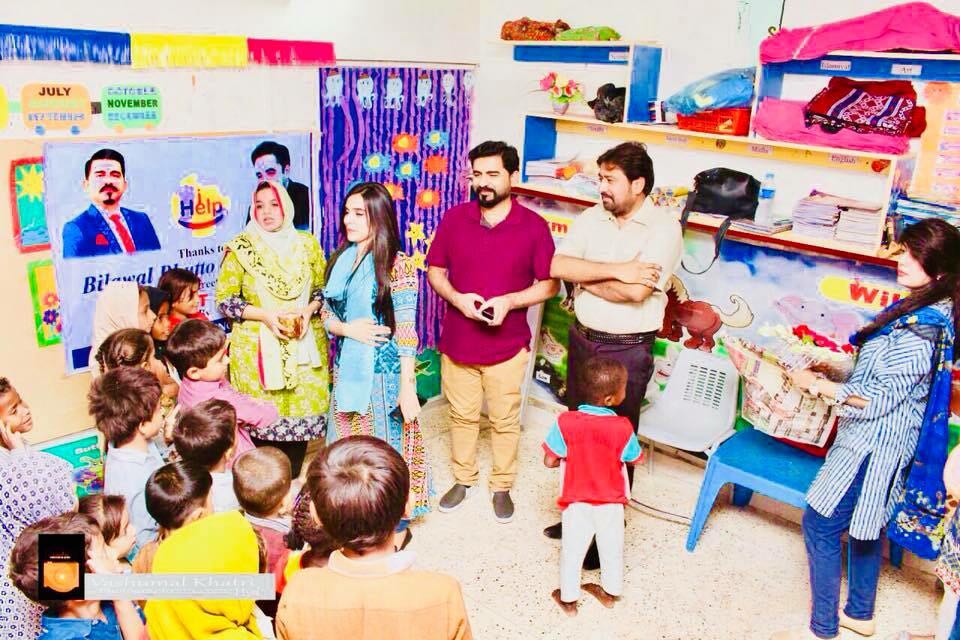 abbasialianjum's tweet photo. CEO @BBZFoundation Mr.@Fida_Wassan & iHelp started a school for street children who want to learn but can't really afford #StreetToClassRoom https://t.co/YTUjYyngvI