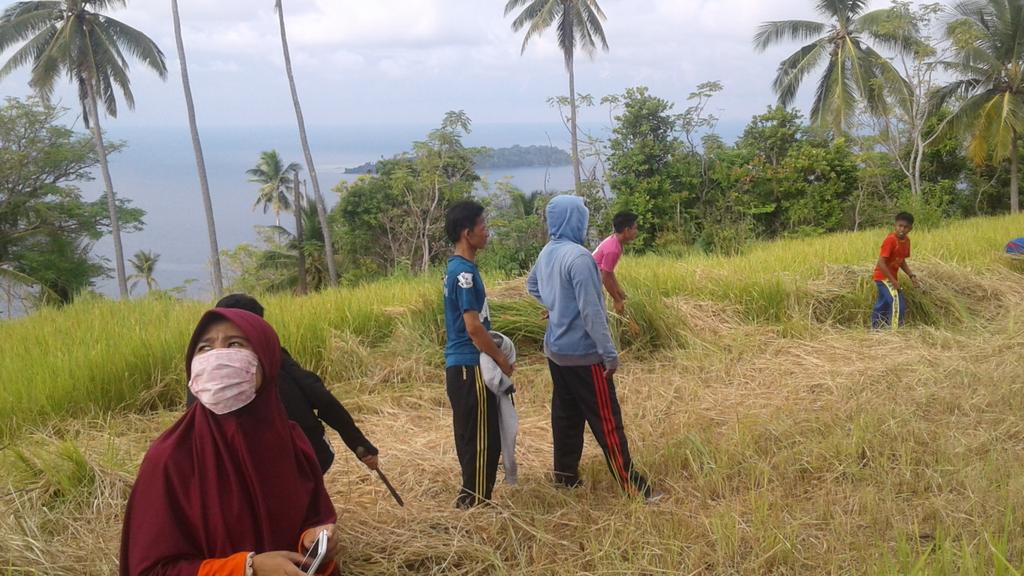 NurHikm87571974's tweet photo. #ceklok #persami #ambalan siammasei #scout #SMAN1P9
#focusview ^_^ https://t.co/94pwPo4M0A