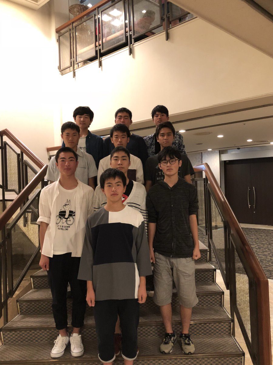 FtmKj's tweet photo. いい友達に恵まれてとにかく楽しかったです。
 #沖縄  #修学旅行 #26HR https://t.co/kq86jIdEt7