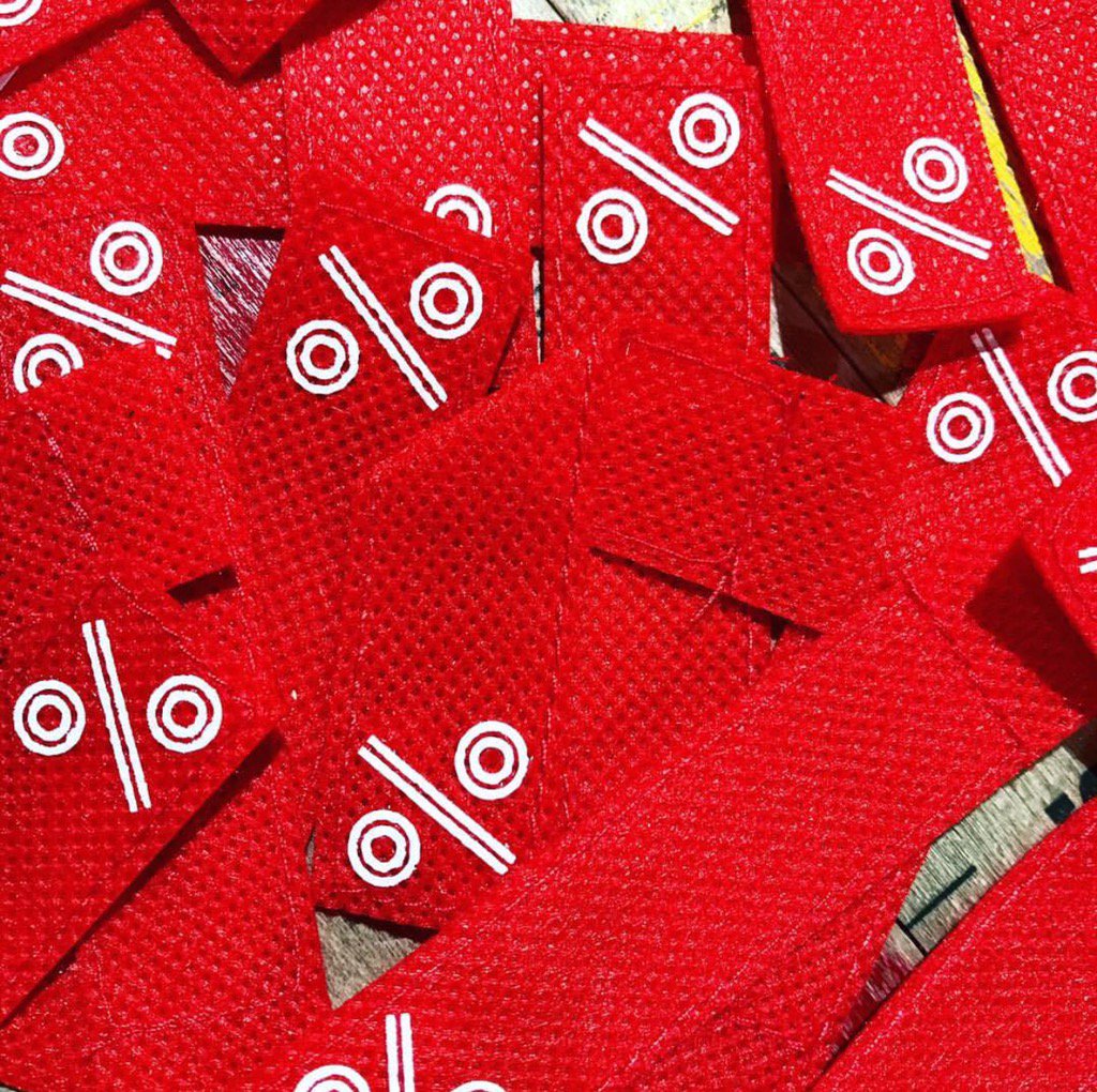 The sale continues this weekend at Denham Leeds! Be sure to pop in and get some great deals!! ✂️👖💙