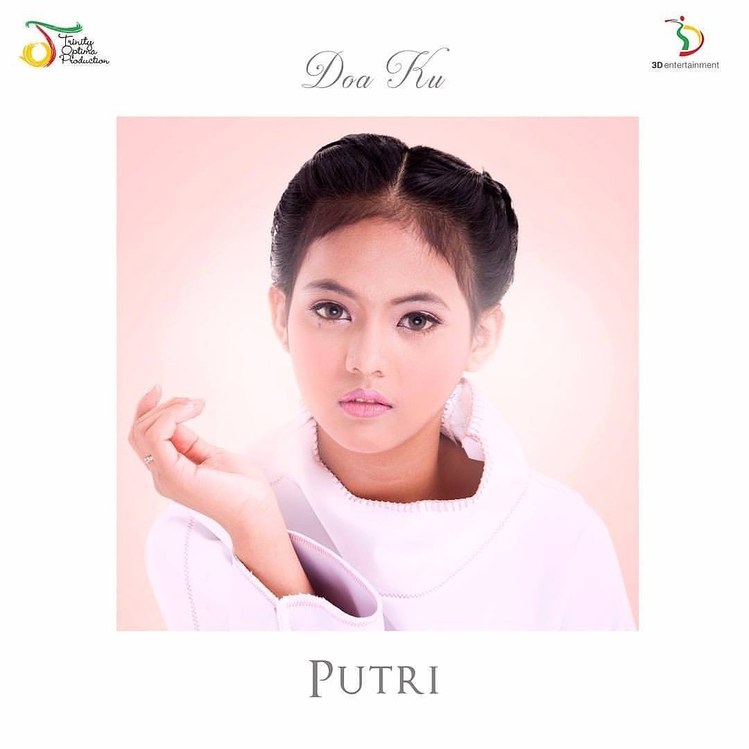 onlyone_putrid4's tweet photo. Single Perdana @Da4_Putri01  "Doaku" ciptaan Bunda Iyeth Bustami
Check Out Youtube 3dent_id
https://t.co/wDPcMaB880

#NewSingleDoakuPutriDA https://t.co/rJX1vOSalQ