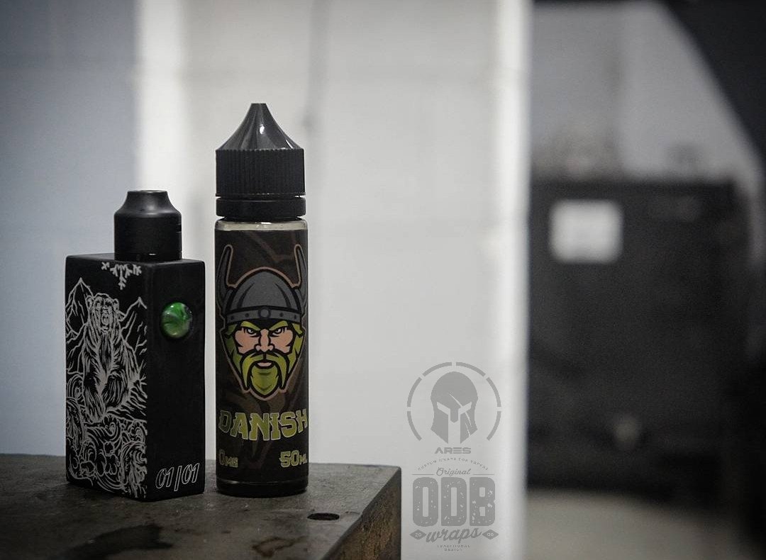 lovimg my 01/01 ares box. and the new DANISH juice from juicesauz . #vape #vaping #vapelyfe #ukvapers #squonker