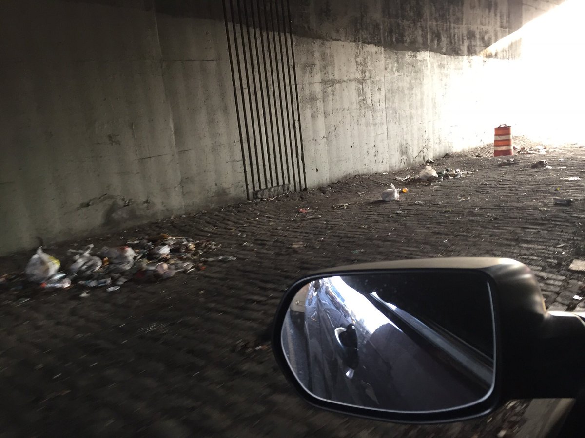 CMPreston's tweet image. Sad to see NYC so neglected. 😩 Cross Bronx Expressway, 175,000cars travel everyday @MayorDeblasio #shameful