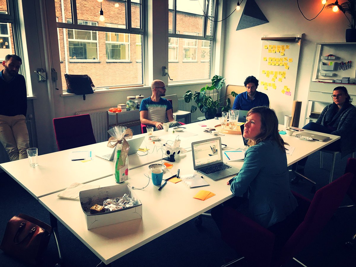 Kennissessie met een bloemlezing van mooie opdrachten en resultaten. Mooi om dit met enkele partners te doen! #DemoDay