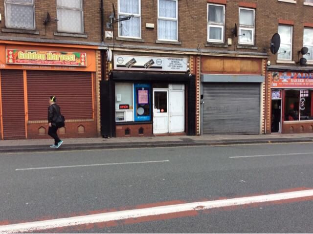 PowerforceMC25's tweet photo. What a great time to live in Liverpool 8 !!
4 shops now selling #Carling10packpints #£1apint
@carling @PowerforceMCNSM @PowerforceMCFM3 https://t.co/RArPgTxFGd