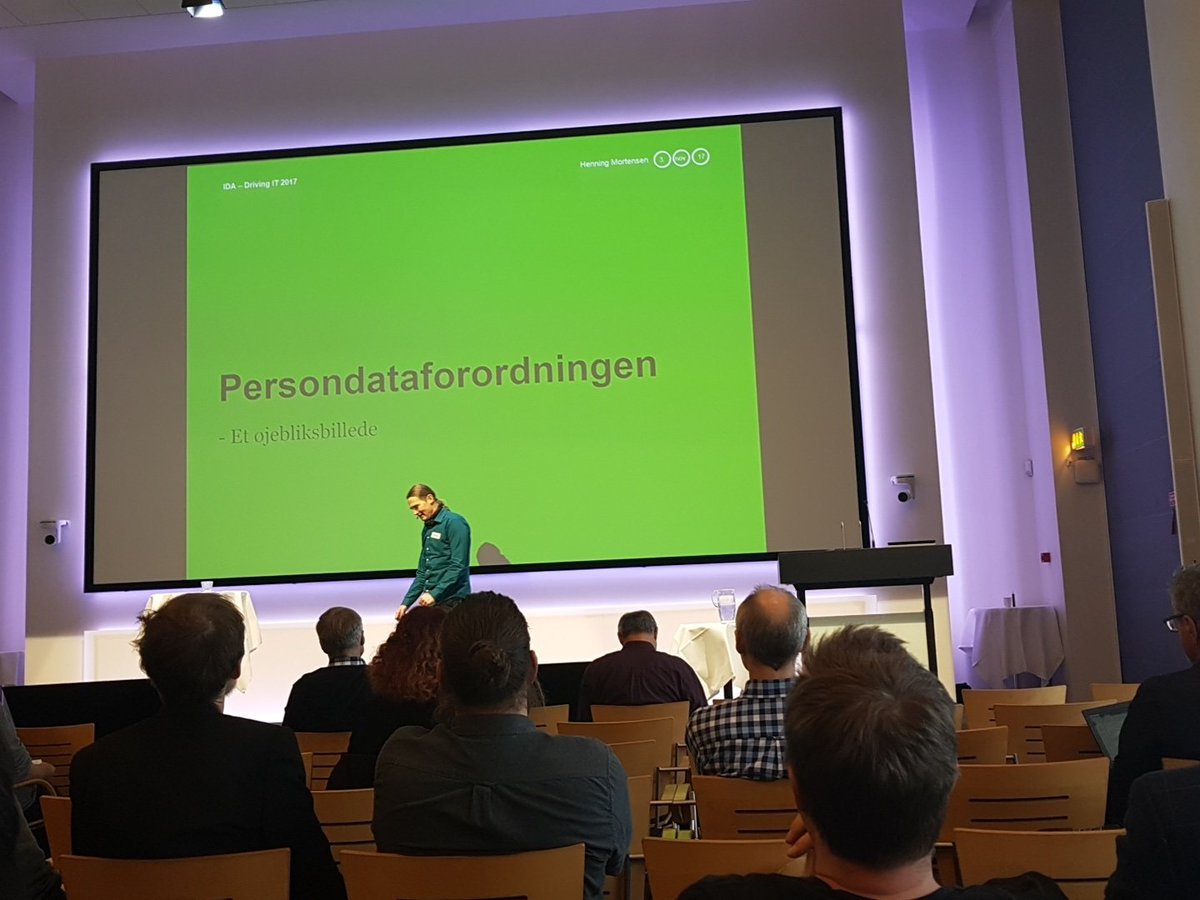 asbjoernwilliam's tweet photo. Nyt om #GDPR #DrivingIt17 #itpol - super relevant oplæg og emne og hvor er IT-ordførerne? #dkpol https://t.co/giT8bTuLbL