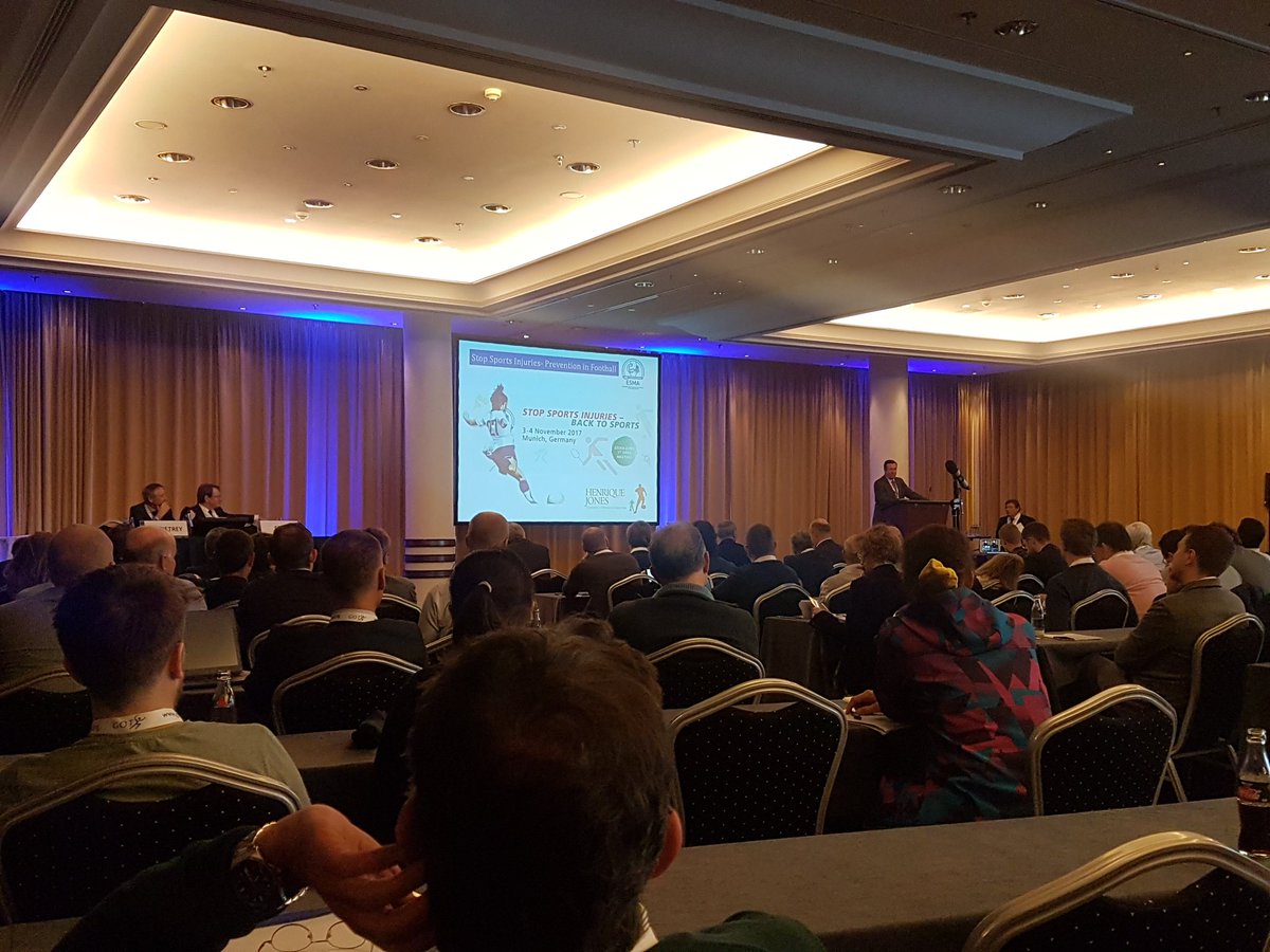 Stop sports injuries congres in München #ESSKA #ESMA #prevention #halveliter